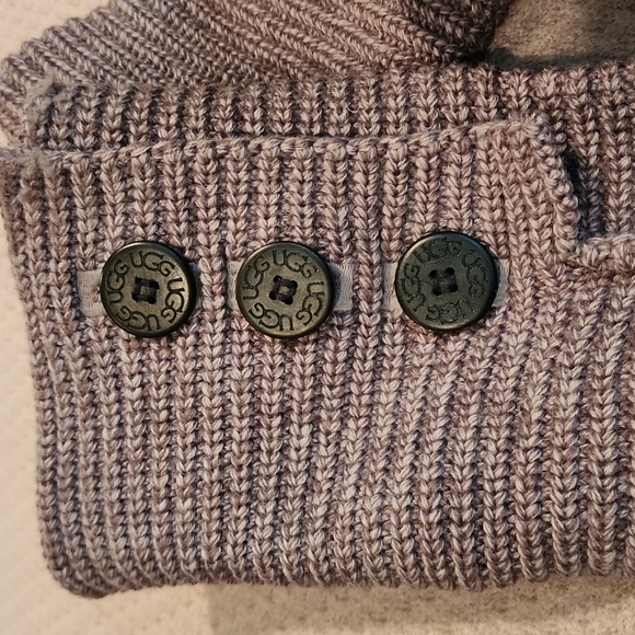 Women's UGG Classic Cardy Knit Boots - Picture 10 of 15